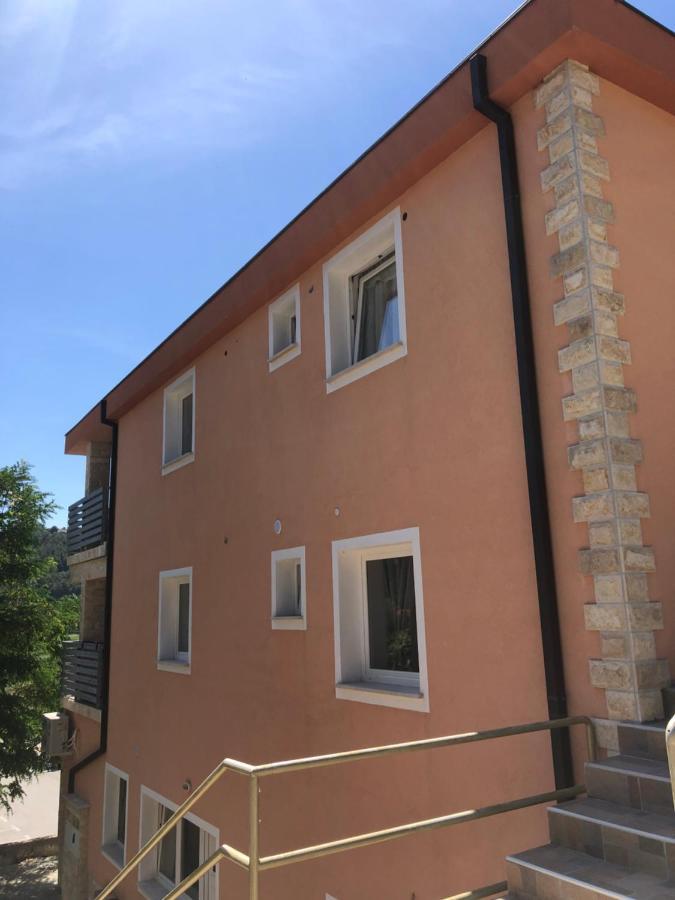 Apartments Chilla *** Lopar Extérieur photo